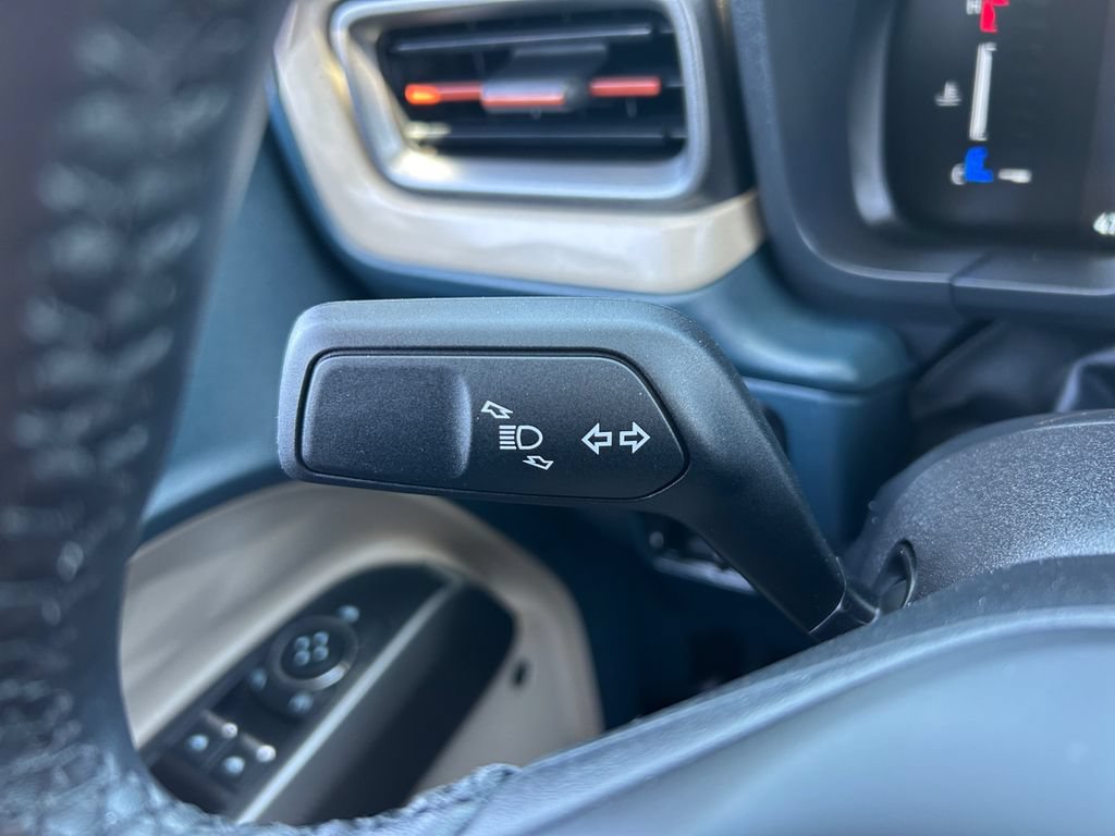 Used 2025 Ford Maverick Lariat w/ 4K Tow Package AWD/4WD image 23
