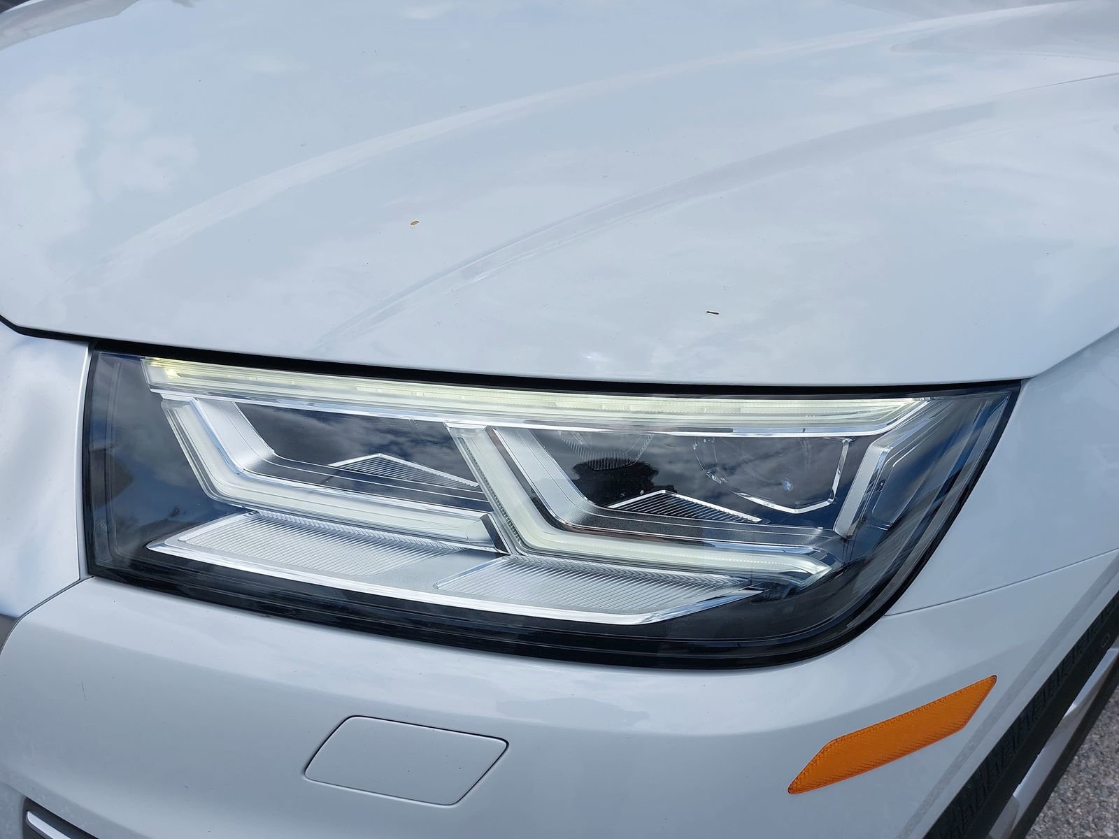 Used 2019 Audi Q5 2.0T Premium Plus w/ Premium Plus Package AWD/4WD image 8