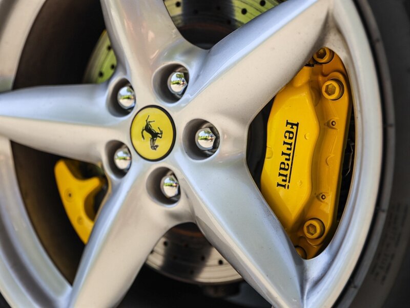Used 2001 Ferrari 360 Spider RWD image 15