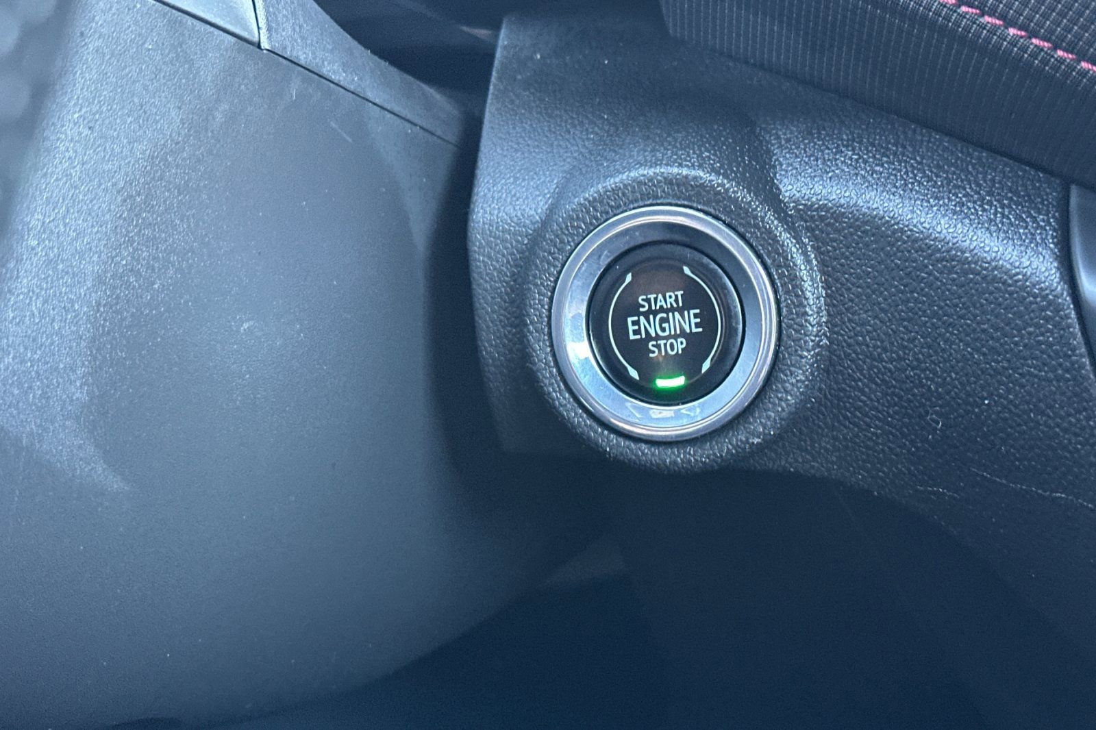 Used 2023 Chevrolet TrailBlazer RS AWD/4WD image 23