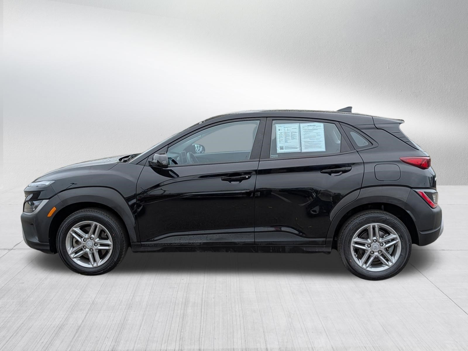 Certified 2023 Hyundai Kona SE w/ Cargo Package AWD/4WD image 4