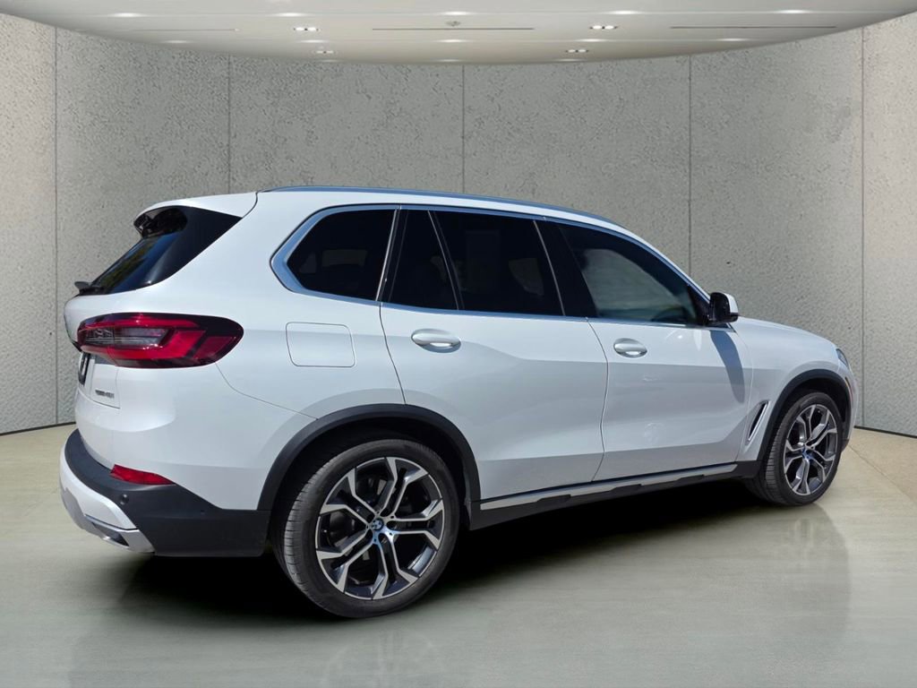 Used 2023 BMW X5 sDrive40i w/ Climate Comfort Package RWD image 3
