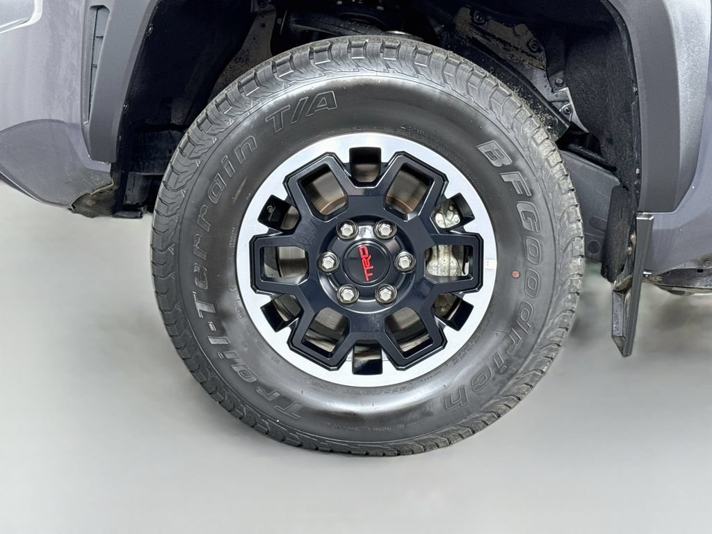 Used 2024 Toyota Tacoma TRD Off-Road w/ TRD Off Road Premium Package AWD/4WD image 12