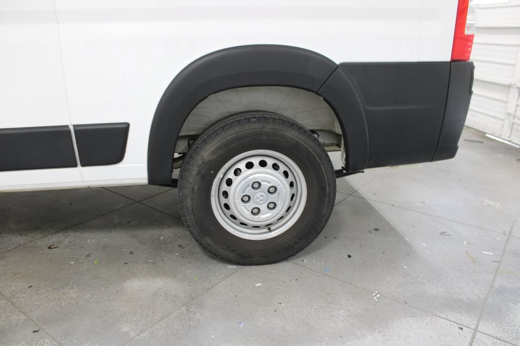 Used 2025 RAM ProMaster 2500 w/ Convenience Group FWD image 16