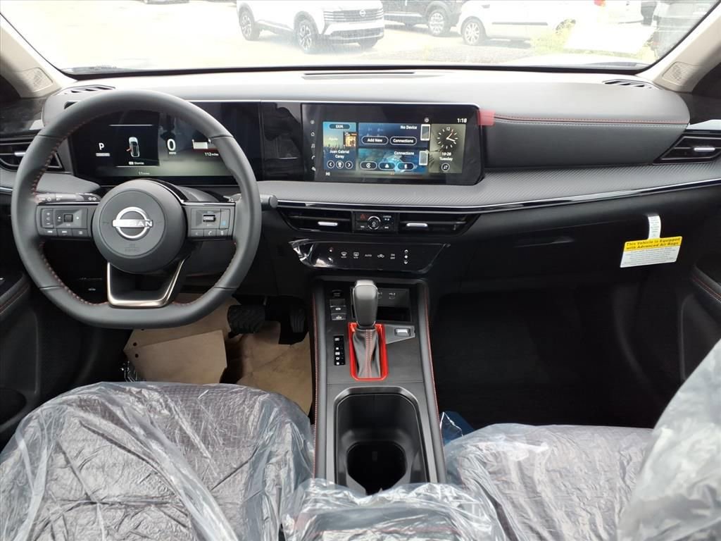New 2025 Nissan Kicks SR AWD/4WD image 17