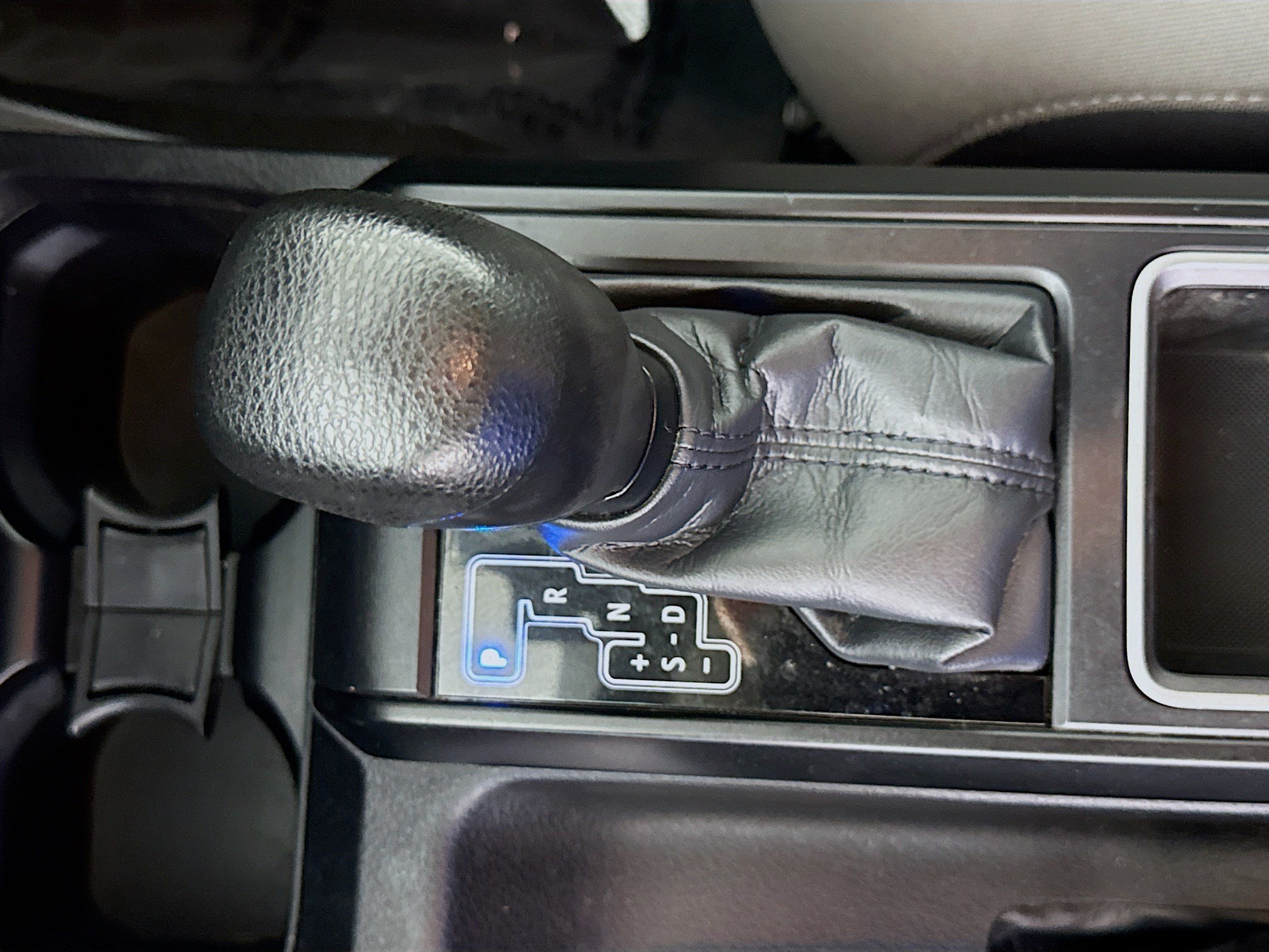 Used 2020 Toyota Tacoma SR w/ SX Package AWD/4WD image 20