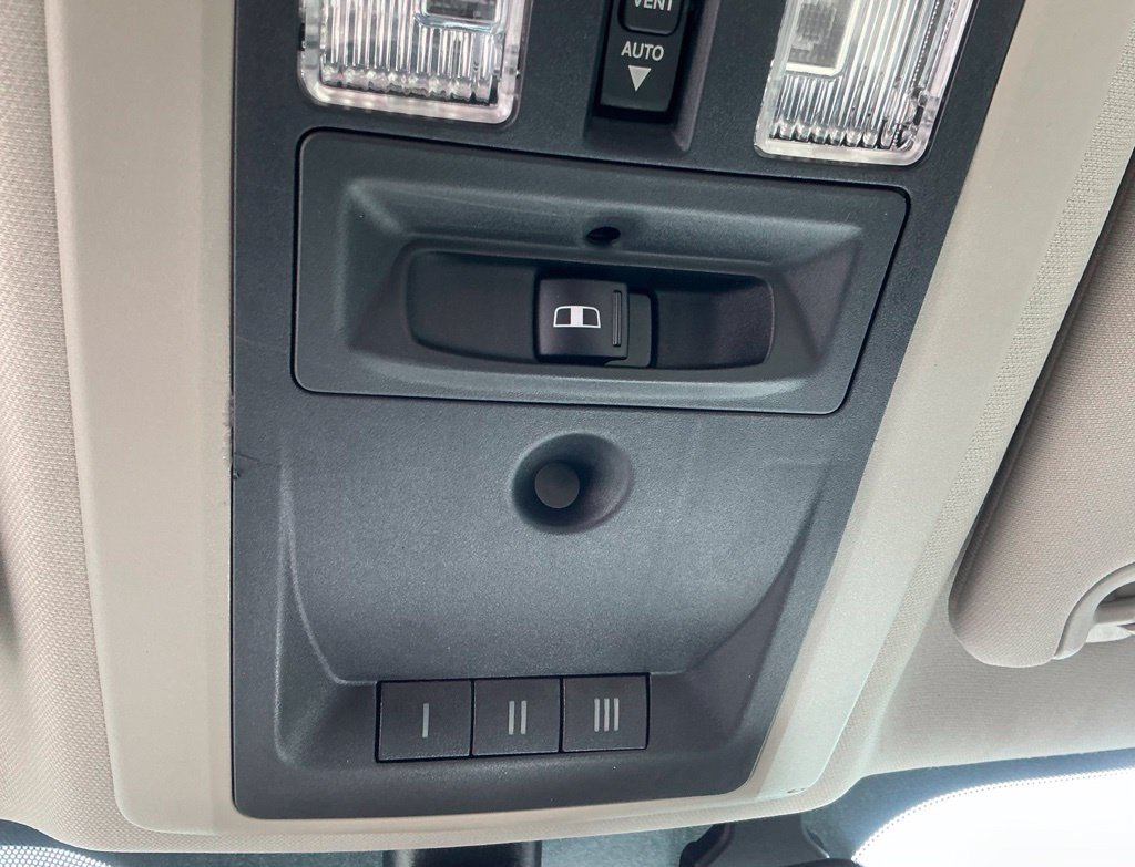 Used 2017 RAM 1500 Laramie AWD/4WD image 41