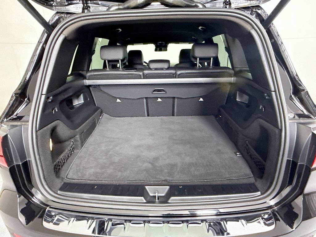 Certified 2025 Mercedes-Benz GLB 250 image 28