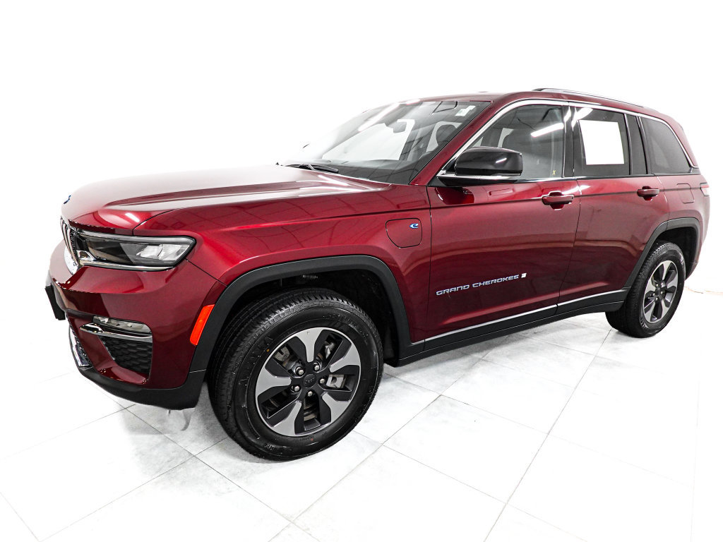 Used 2024 Jeep Grand Cherokee Limited 4xe AWD/4WD image 4
