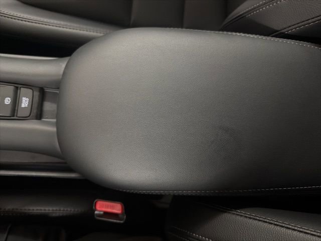 Used 2025 Honda HR-V EX-L image 32