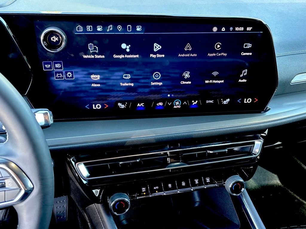 Used 2024 Chevrolet Traverse LT w/ Trailering Package image 20