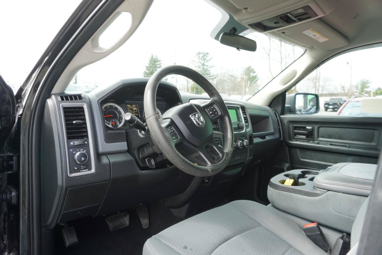 Used 2017 RAM 1500 Express w/ Black Ram 1500 Express Group AWD/4WD image 10