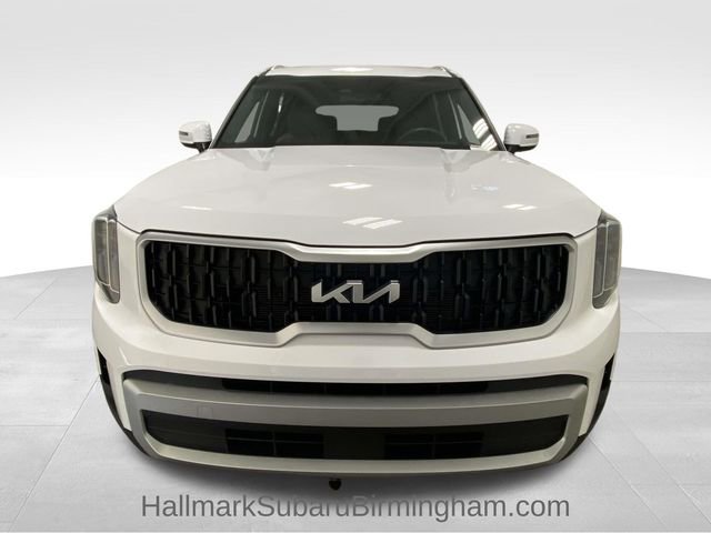 Used 2024 Kia Telluride EX w/ EX Captain's Chair Package image 7