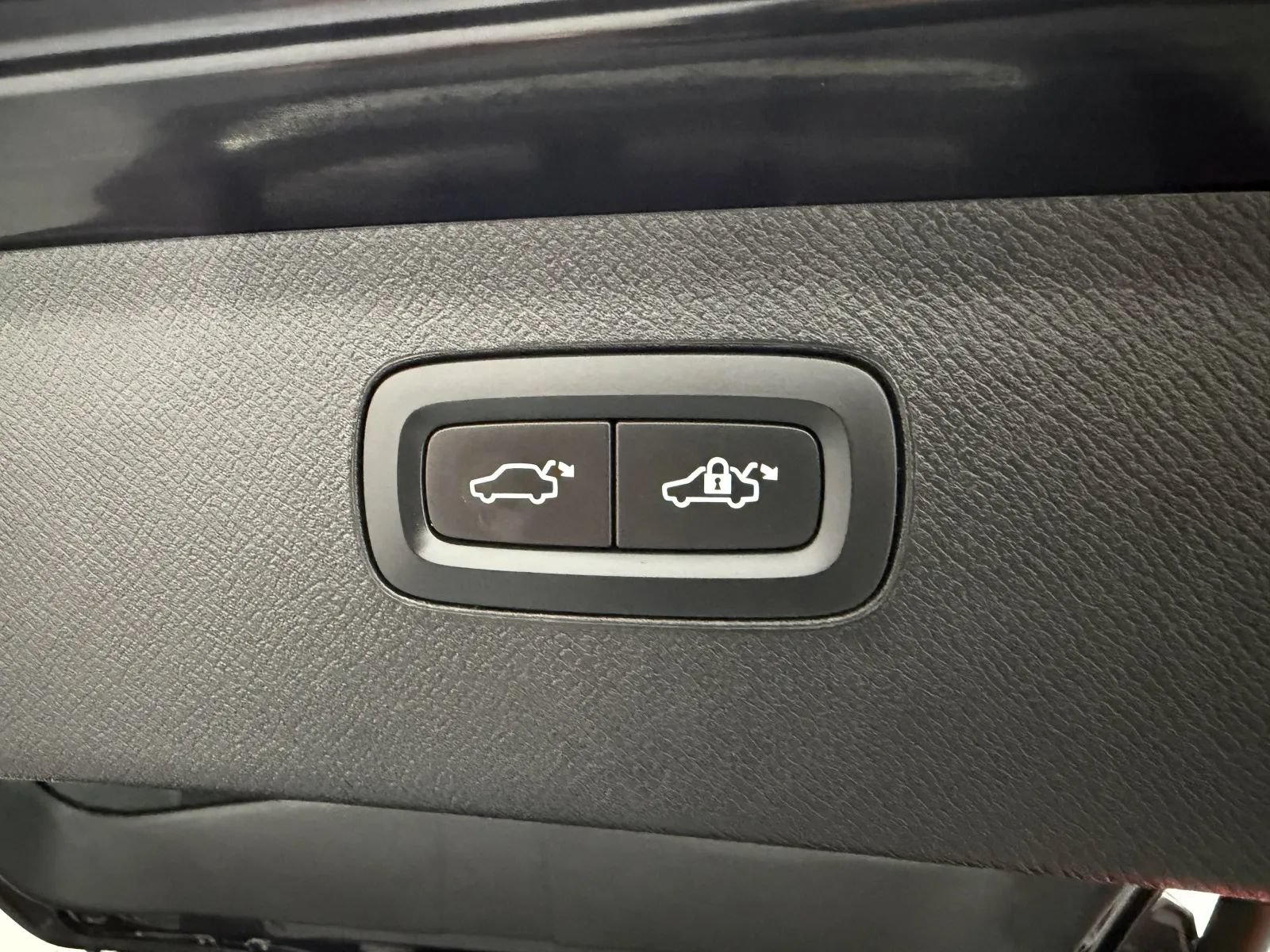 Used 2019 Volvo XC90 T6 Momentum w/ Protection Package Premier AWD/4WD image 39