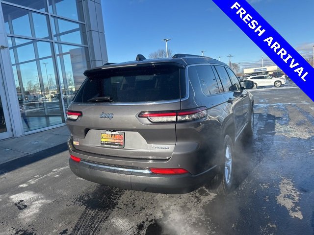 Used 2024 Jeep Grand Cherokee L Laredo w/ Luxury Tech Group I image 27