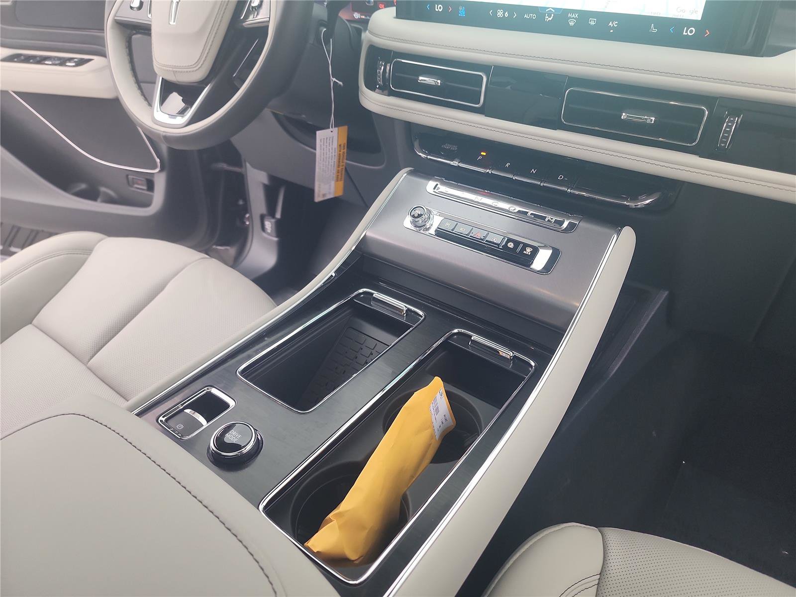 New 2026 Lincoln Aviator 2WD image 29