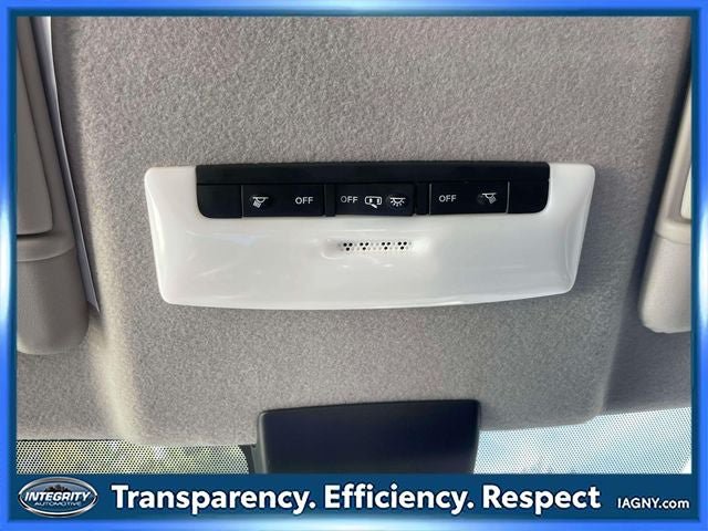 Certified 2023 Nissan Kicks SV FWD image 29