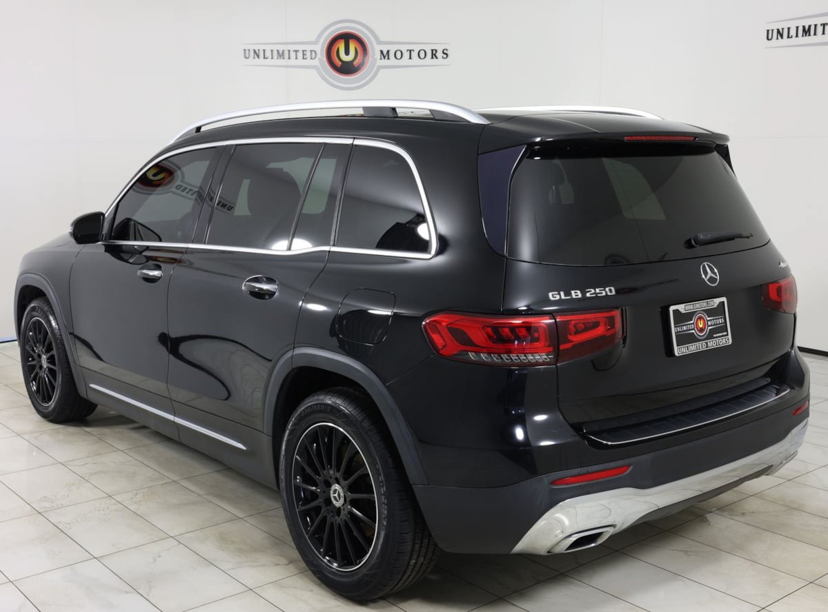 Used 2020 Mercedes-Benz GLB 250 4MATIC image 4