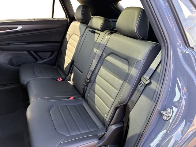 New 2026 Volkswagen Atlas Cross Sport SEL R-Line image 13