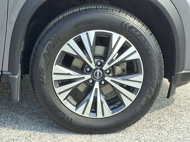 Used 2023 Nissan Rogue SV AWD/4WD image 8