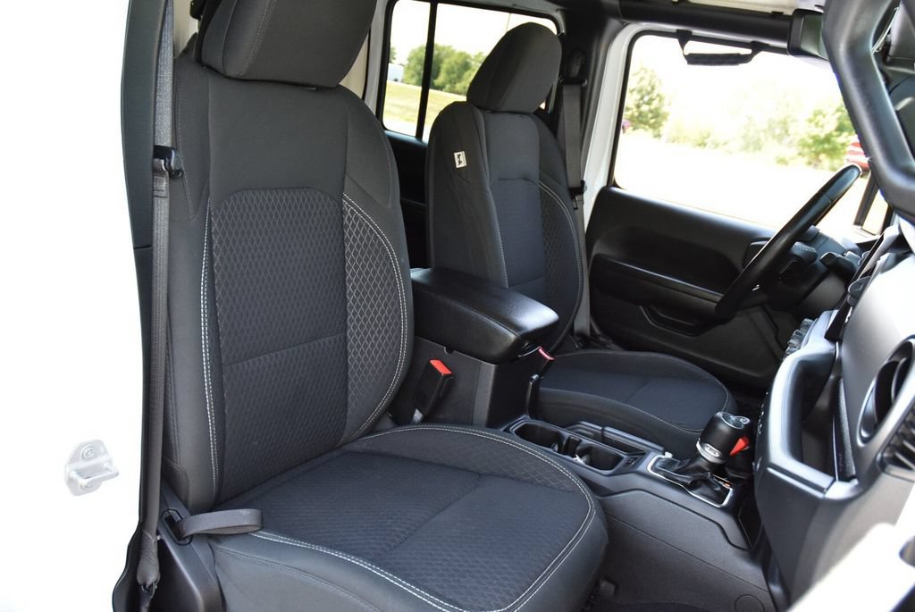 Used 2021 Jeep Wrangler Unlimited Sport AWD/4WD image 27