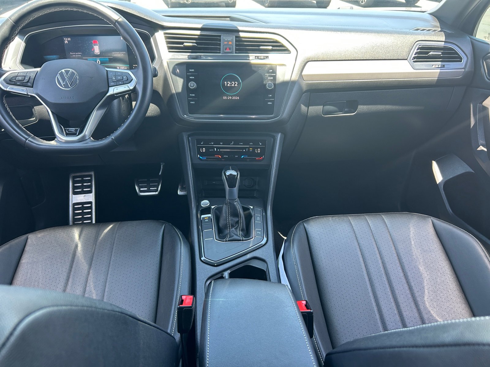 Used 2023 Volkswagen Tiguan SE R-Line FWD image 19