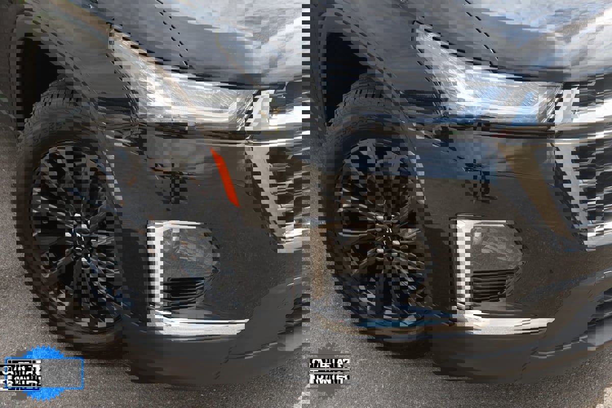 Used 2023 Chevrolet Traverse RS w/ LPO, Floor Liner Package image 23