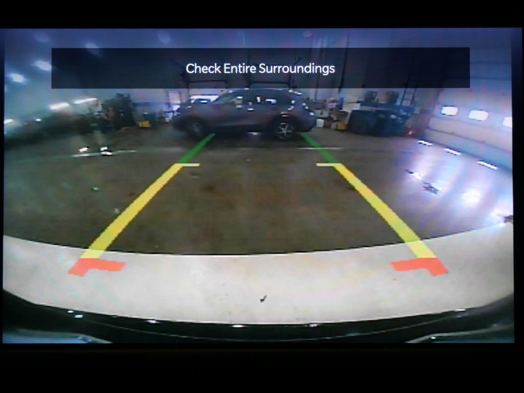 Used 2022 Chrysler Voyager LX image 18