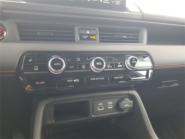 New 2025 Honda Pilot TrailSport image 27