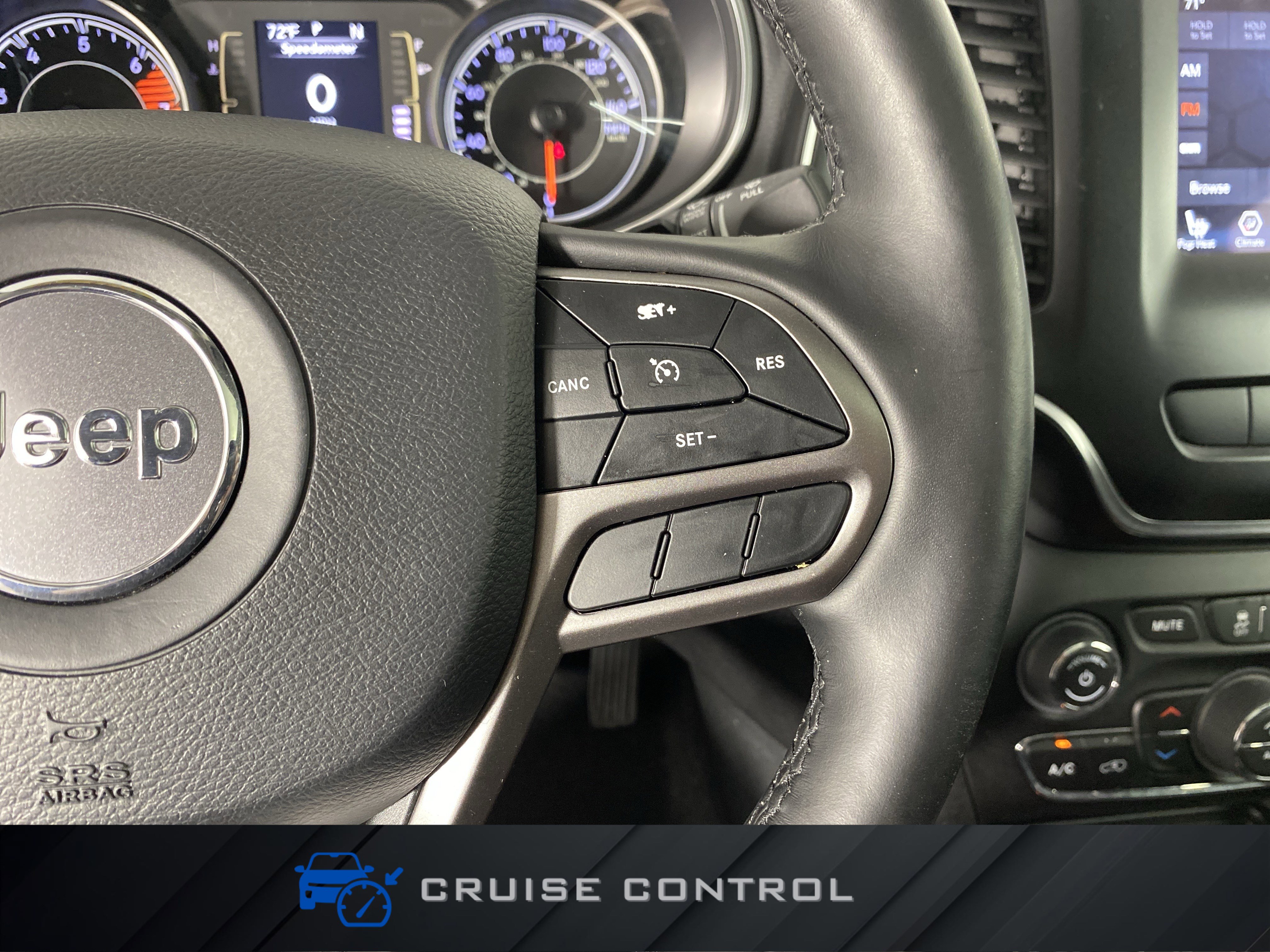 Used 2020 Jeep Cherokee Latitude Plus w/ Comfort/Convenience Group image 25