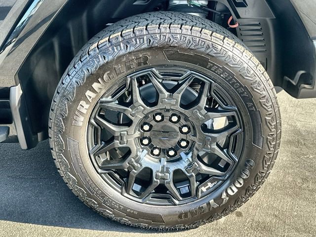 New 2025 GMC Hummer EV 2X image 34