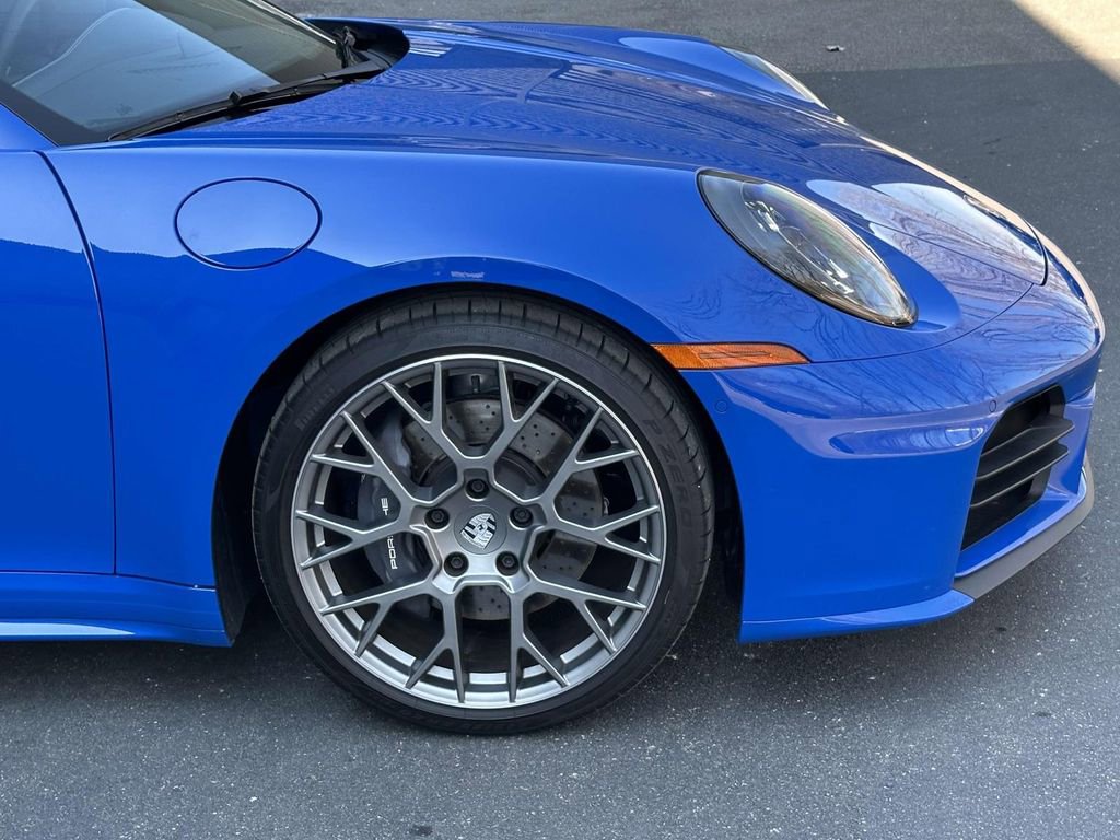 Used 2026 Porsche 911 Carrera image 9