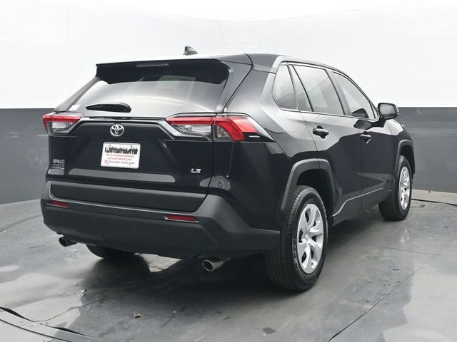 Used 2025 Toyota RAV4 LE image 20
