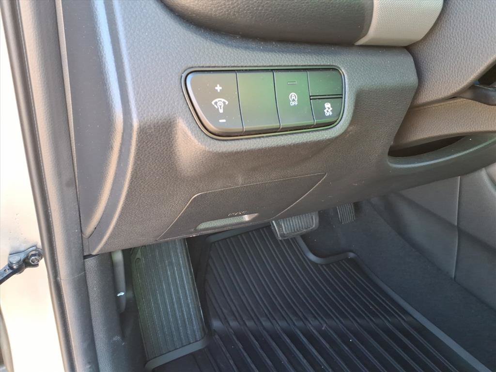 Used 2026 Kia Seltos LX AWD/4WD image 21