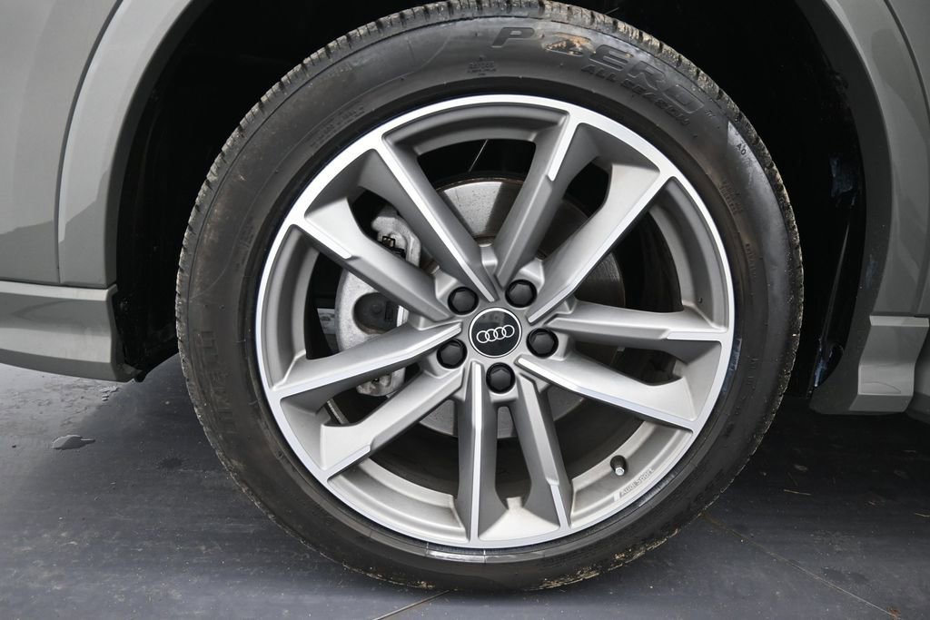 Used 2025 Audi Q3 2.0T Premium AWD/4WD image 30