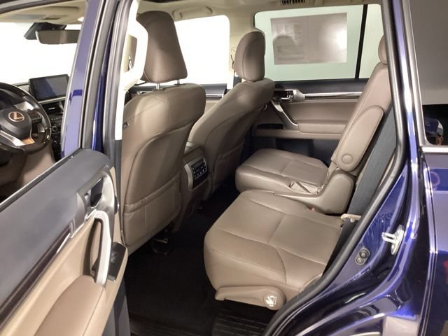Certified 2023 Lexus GX 460 Luxury w/ Sport Design Package AWD/4WD image 36