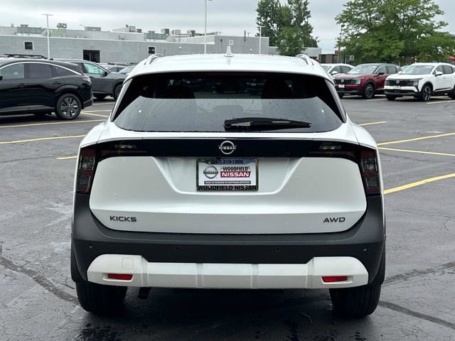 New 2025 Nissan Kicks SV w/ SV Premium Package image 5