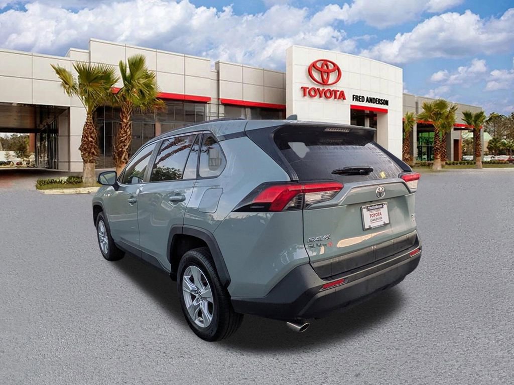 Used 2019 Toyota RAV4 XLE w/ Convenience Package image 7