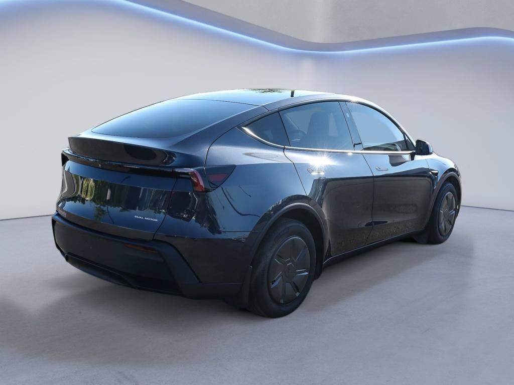 Used 2026 Tesla Model Y Long Range AWD/4WD image 8