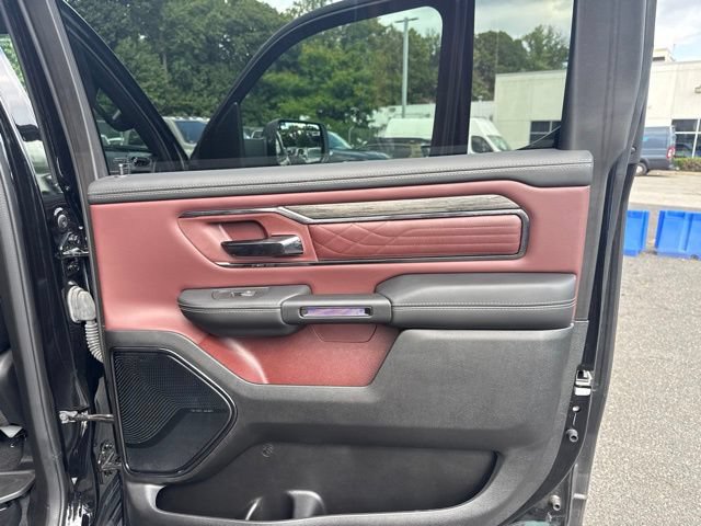 Used 2025 RAM 1500 Limited AWD/4WD image 25
