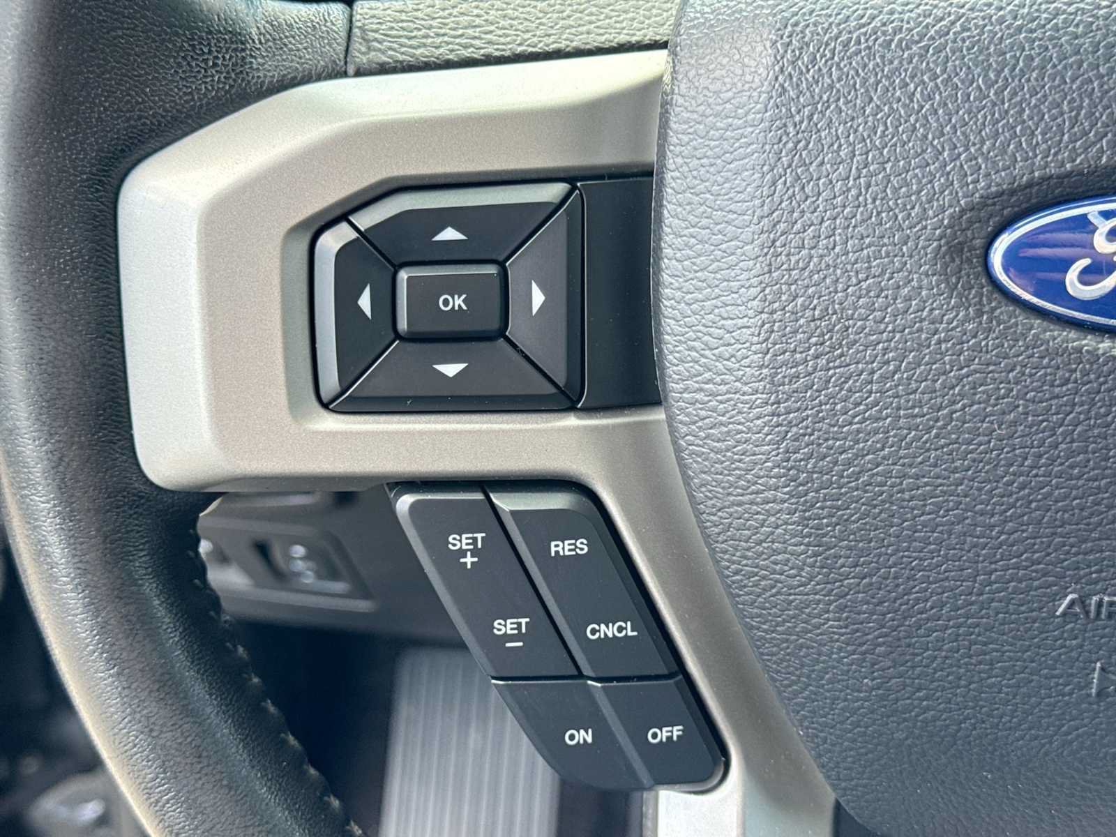 Used 2019 Ford F150 Lariat w/ Equipment Group 502A Luxury AWD/4WD image 23