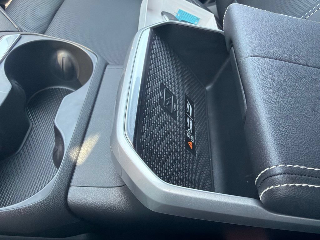 New 2027 GMC Terrain Elevation w/ Elevation Premium Package AWD/4WD image 31