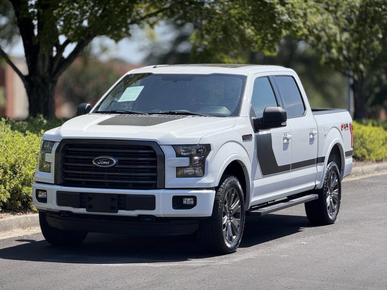Used 2016 Ford F150 XLT w/ Equipment Group 302A Luxury AWD/4WD image 2