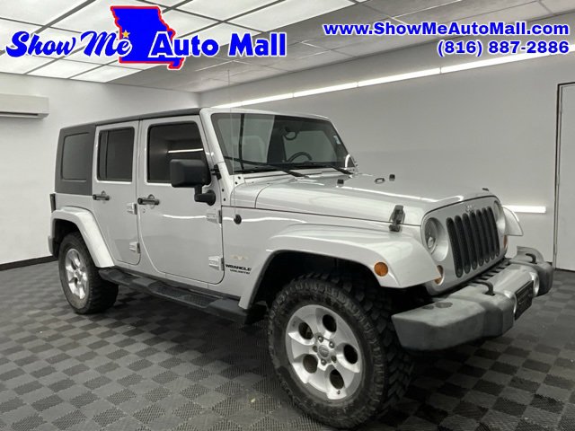 Used 2009 Jeep Wrangler Unlimited Sahara w/ Dual Top Group