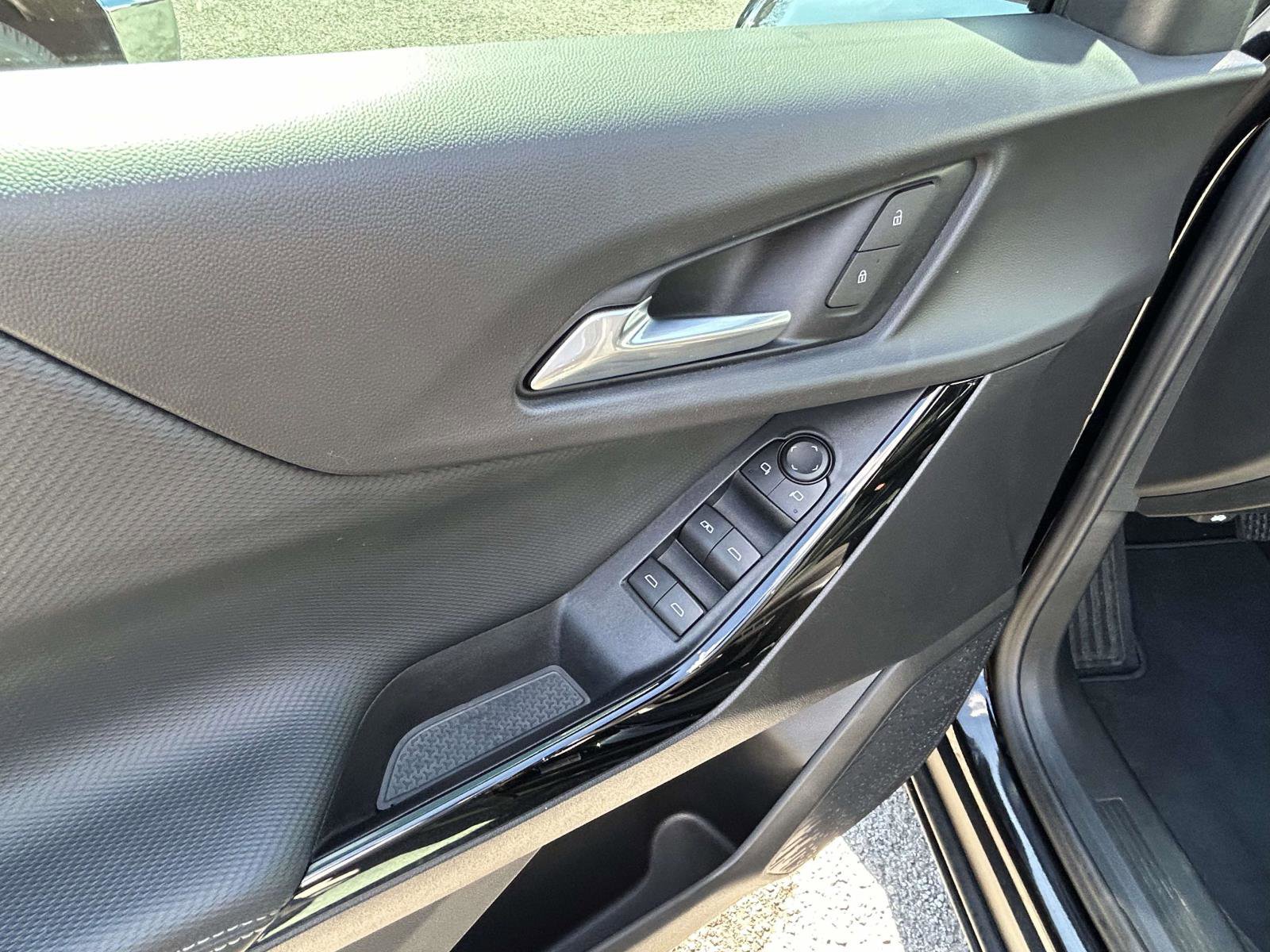 Used 2026 Chevrolet Equinox LT image 19