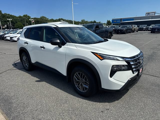 Used 2026 Nissan Rogue S AWD/4WD image 3