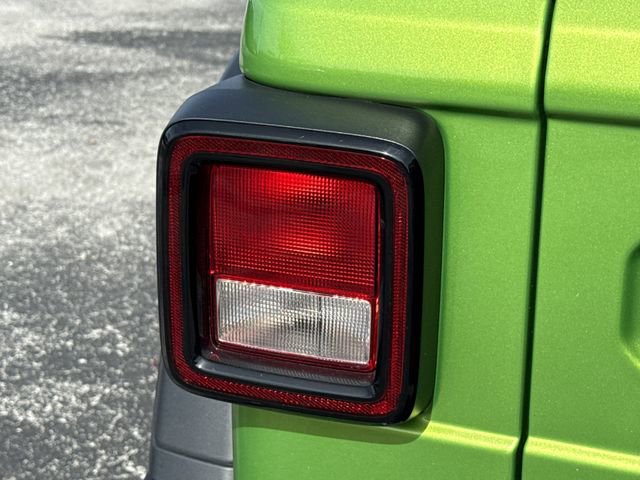 Used 2025 Jeep Wrangler Willys image 15