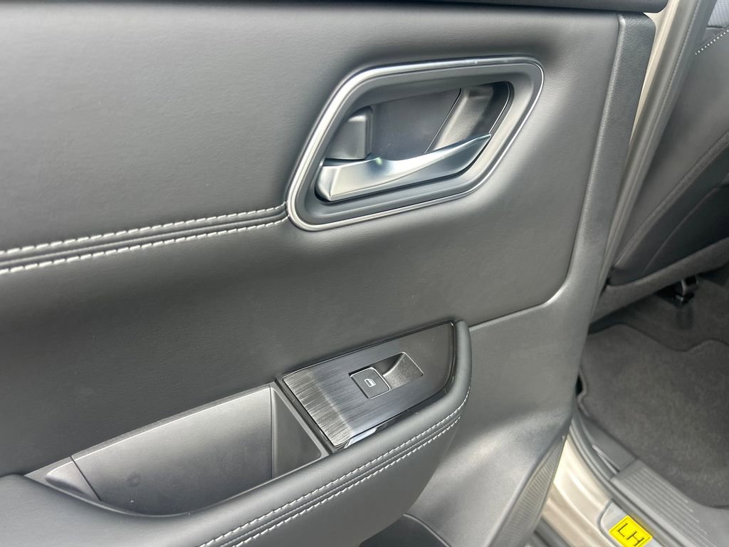 New 2026 Nissan Rogue Platinum image 21