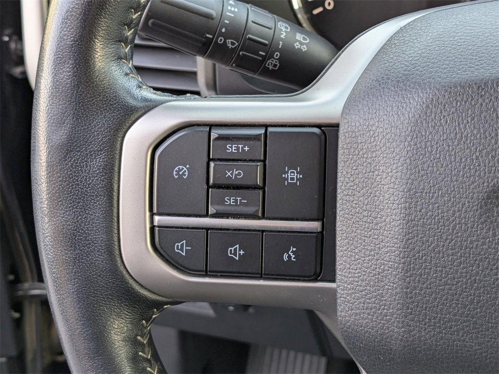 Used 2024 Ford Expedition Max XLT image 19