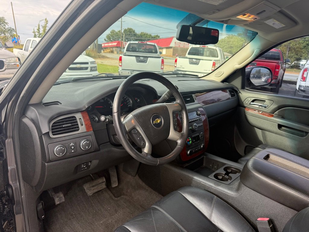 Used 2011 Chevrolet Tahoe LT w/ Luxury Package image 10